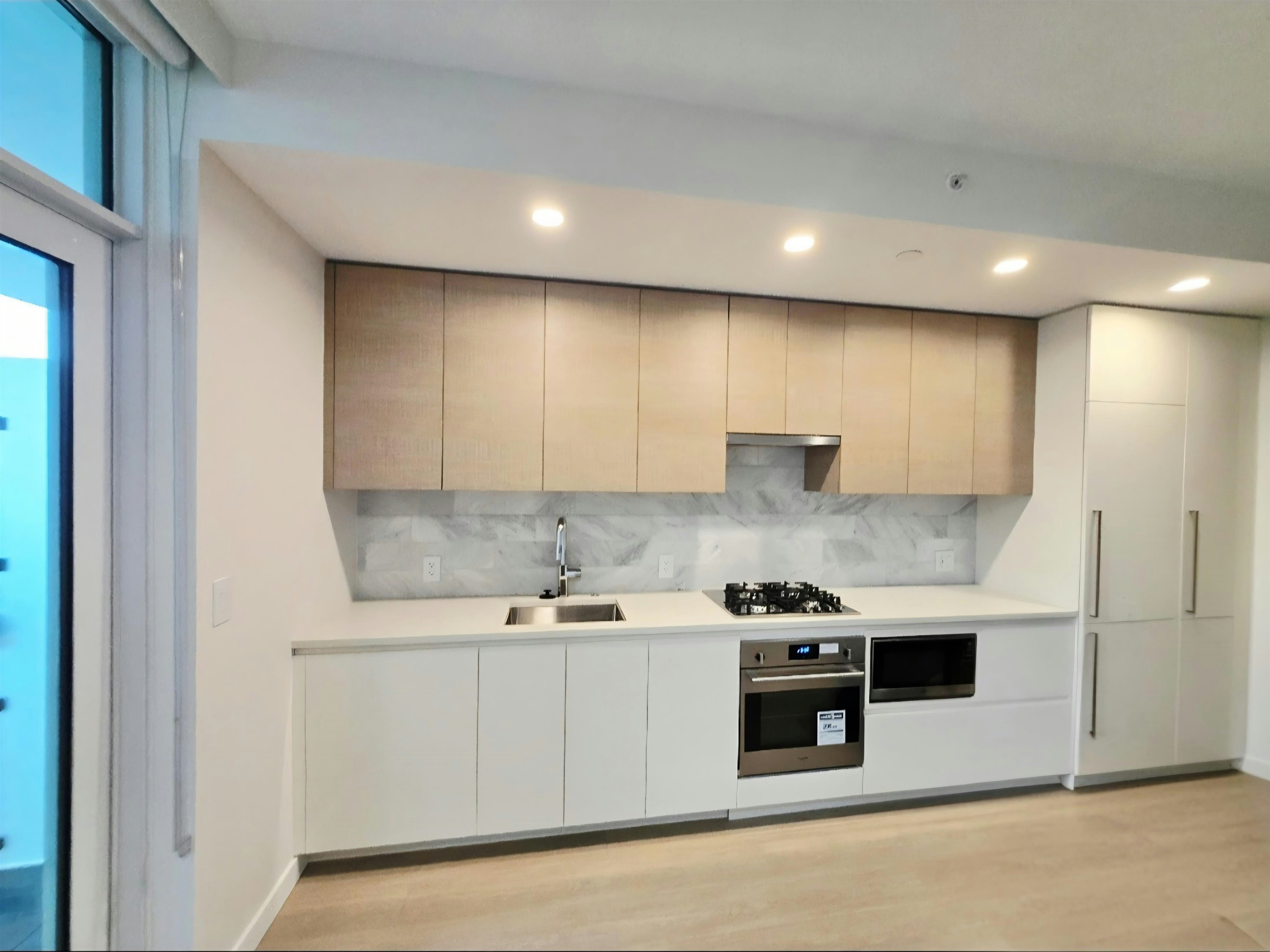 603-4168 Lougheed Hwy, Burnaby, BC, V5C 0N9 - 2