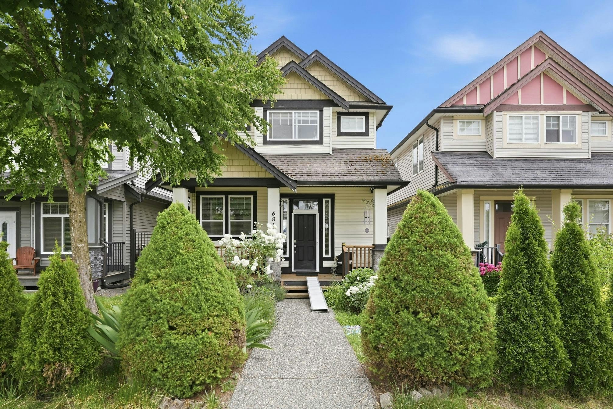 6814 192 Street, Surrey, BC, V4N 0B5