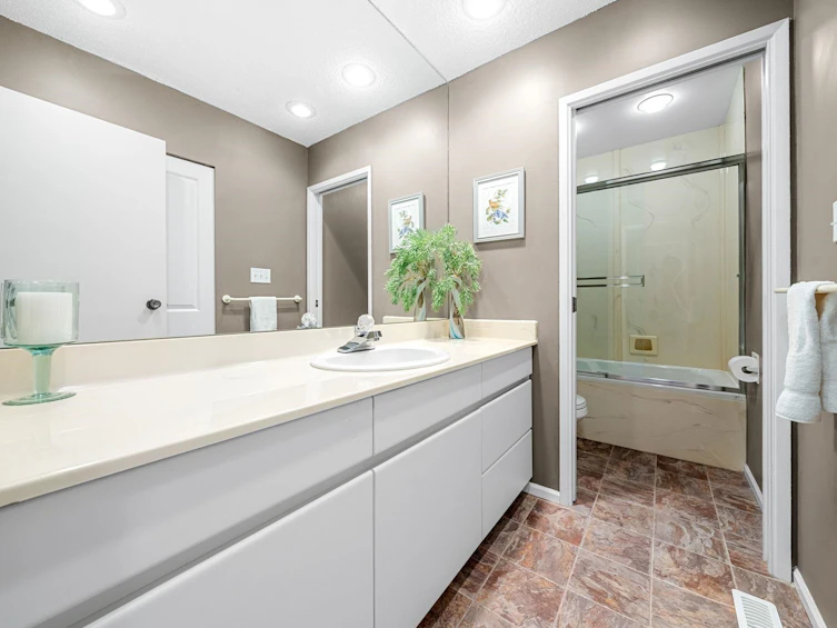 826 Frederick Road, North Vancouver, BC, V7K 2Y3 - 26