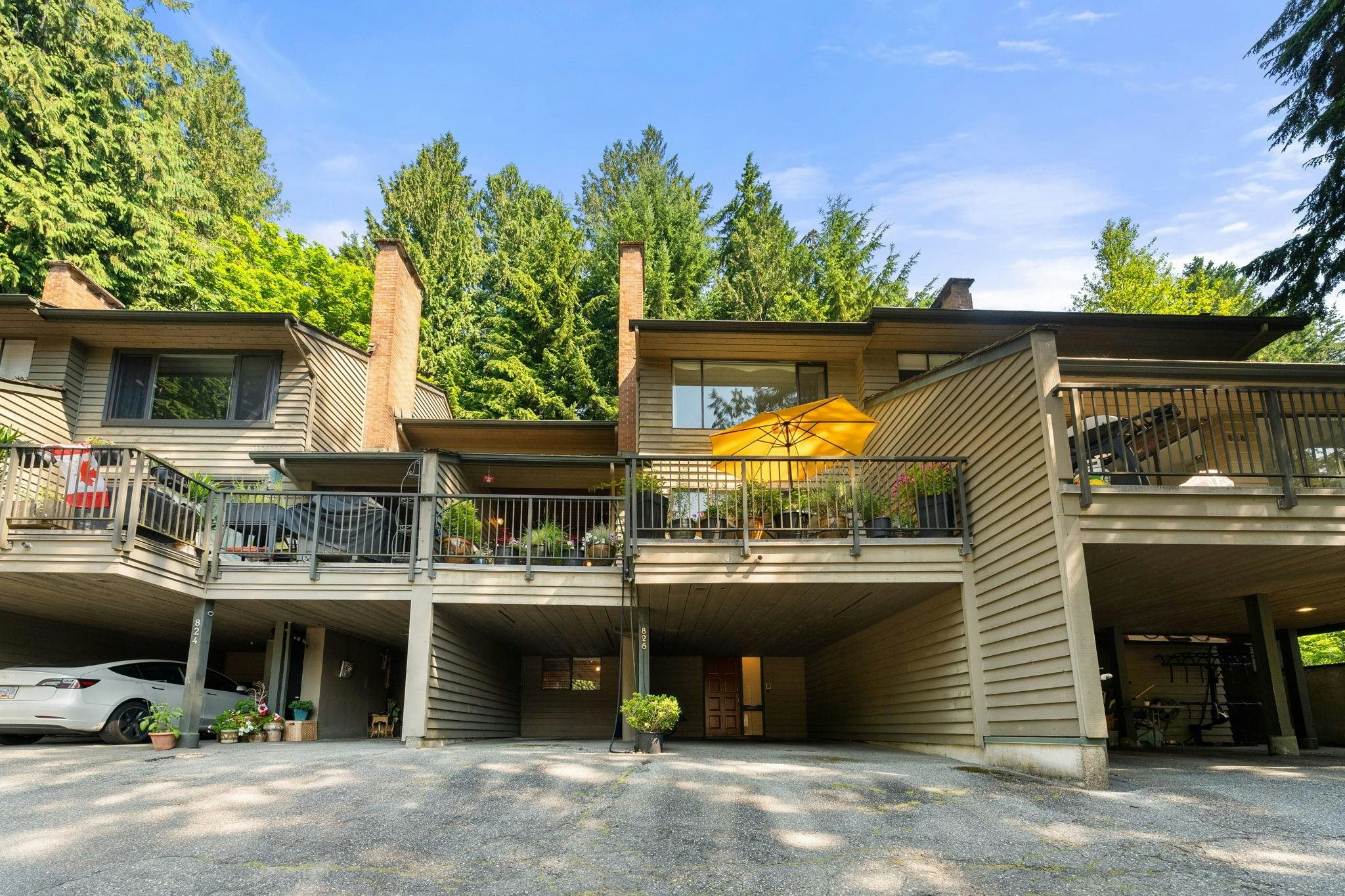 826 Frederick Road, North Vancouver, BC, V7K 2Y3
