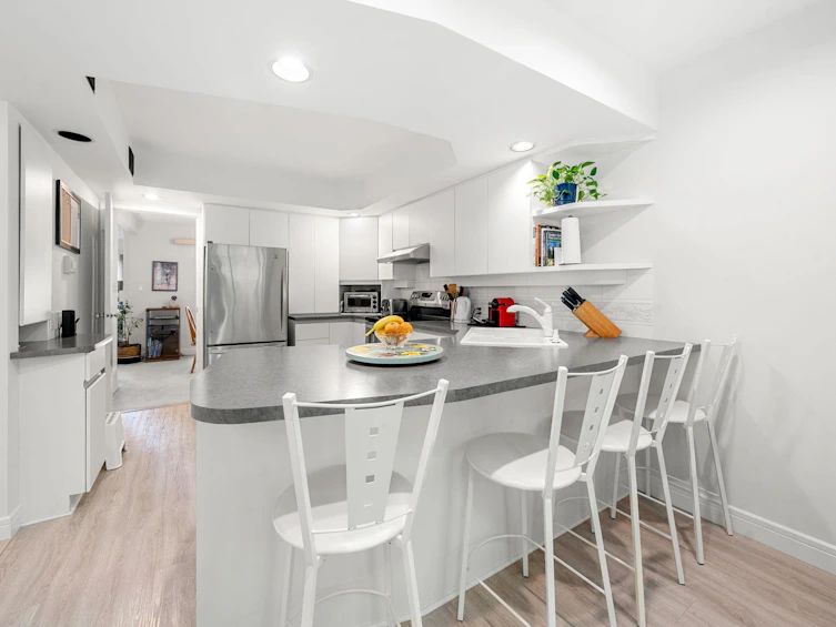 826 Frederick Road, North Vancouver, BC, V7K 2Y3 - 12