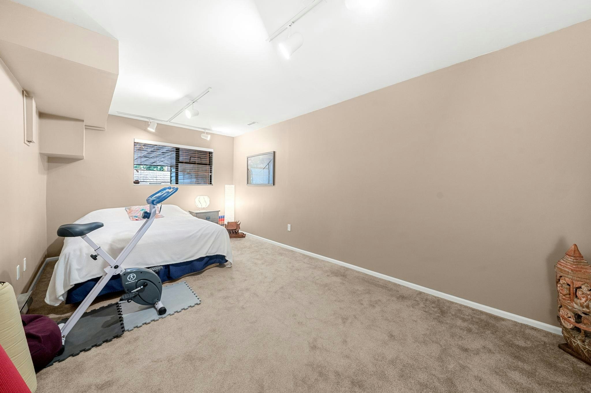 826 Frederick Road, North Vancouver, BC, V7K 2Y3 - 28