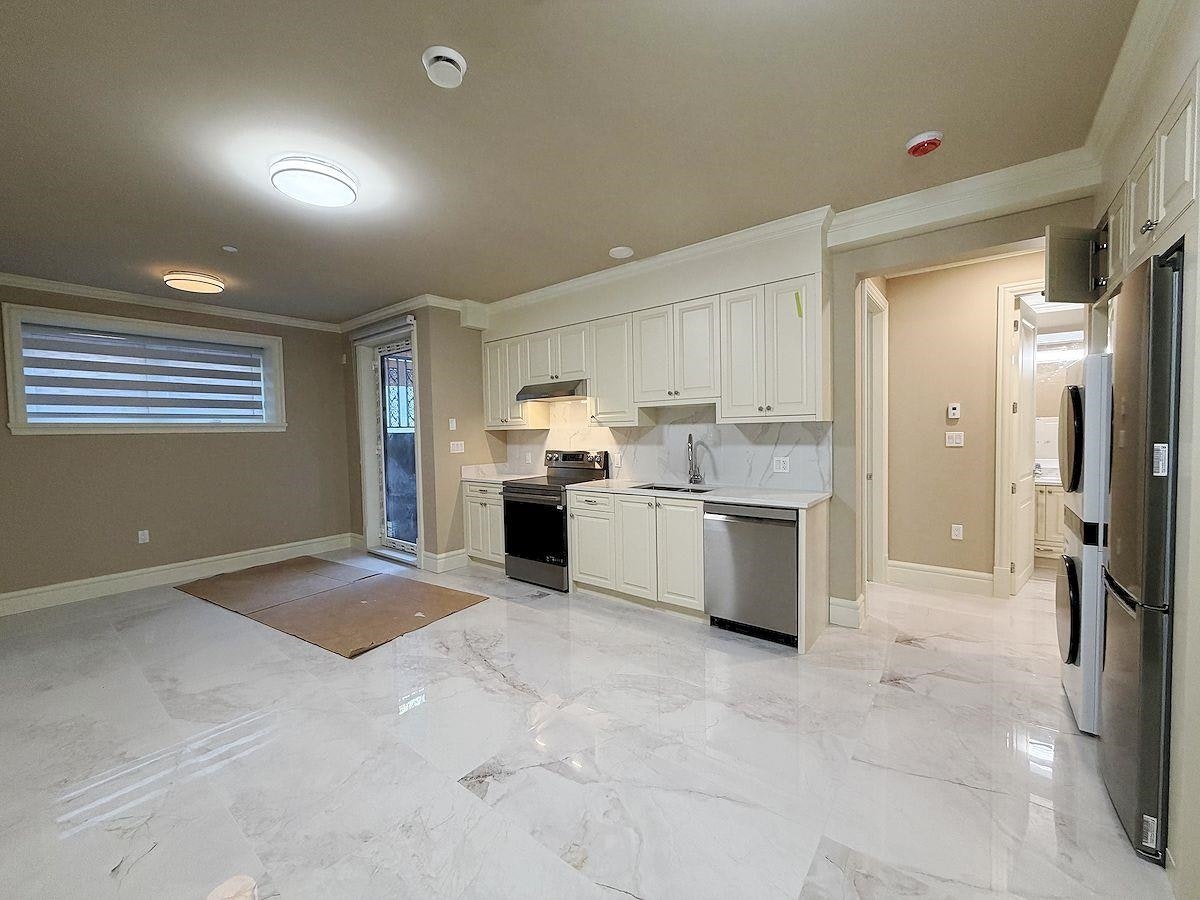 2-38xx W 36th Avenue, Vancouver, BC, V6N 2S5
