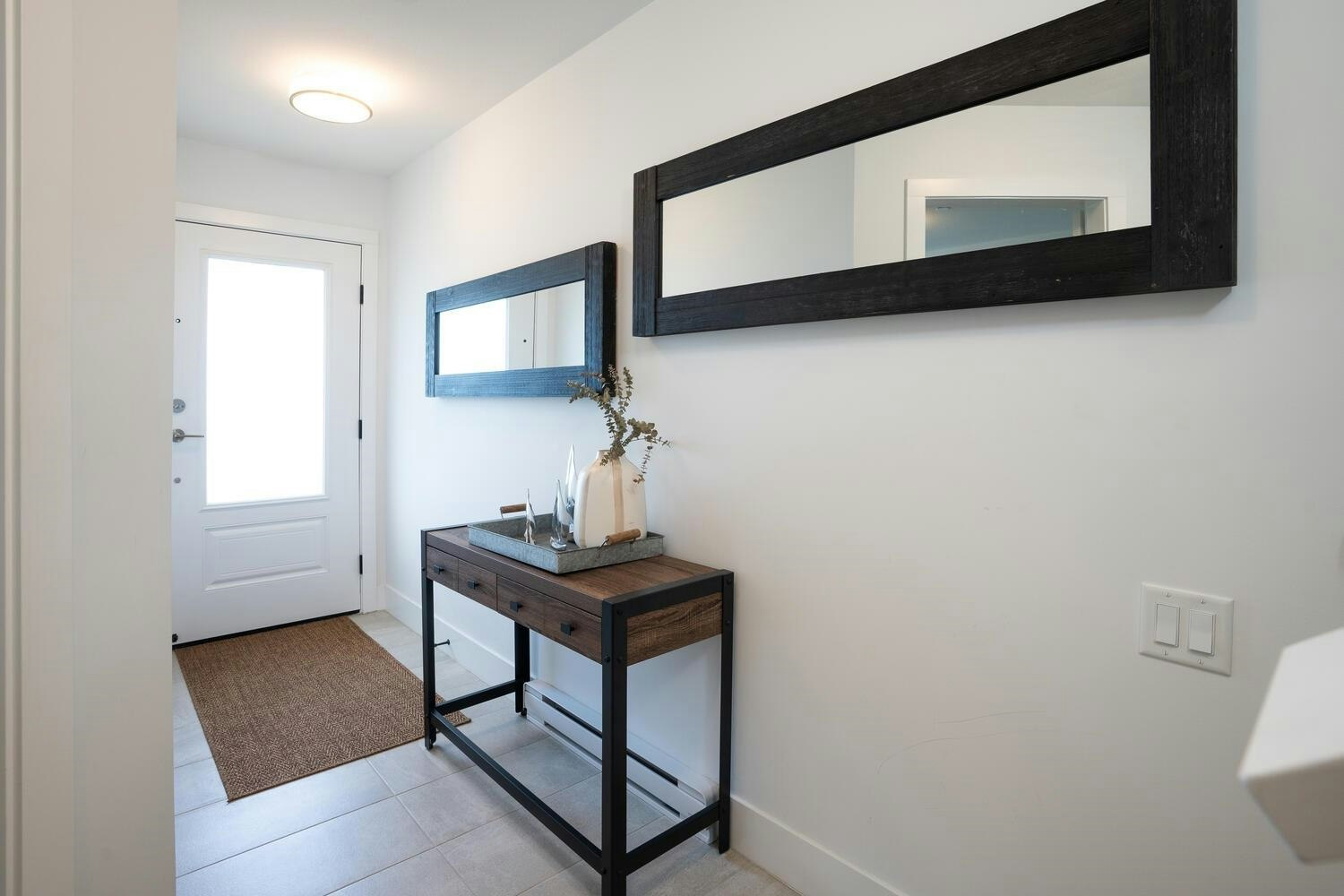 3-4716 Orca Way - 4