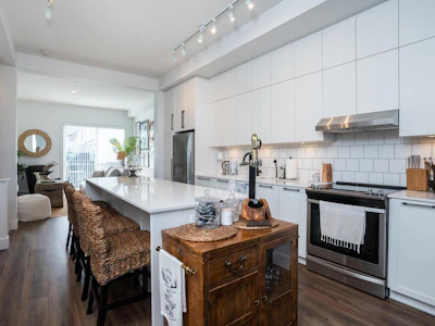 3-4716 Orca Way - 5
