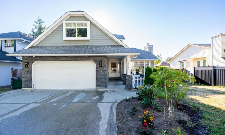 8673 150 Street