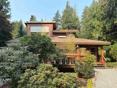 1549 Park Avenue - 3