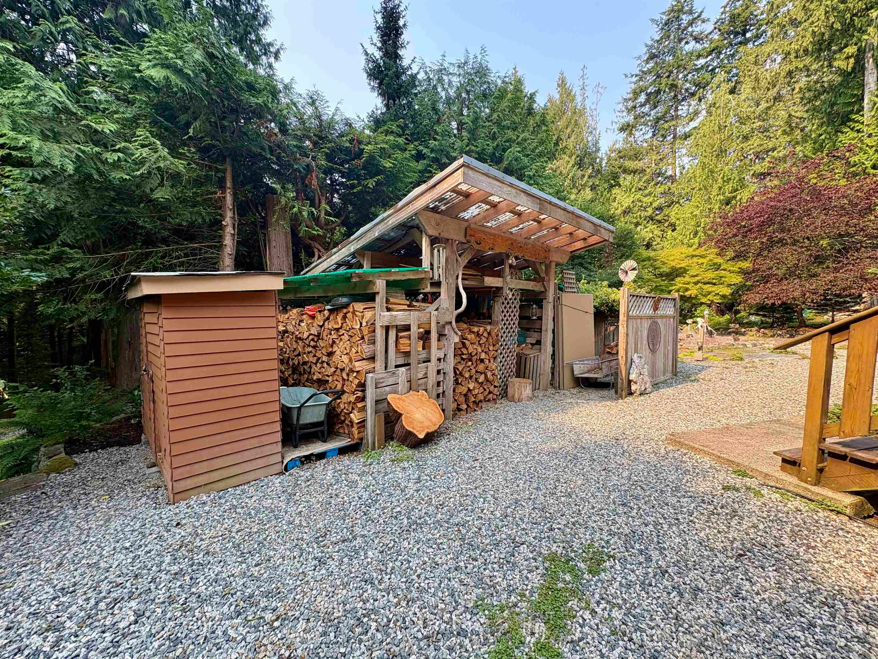 1549 Park Avenue, Roberts Creek, BC, V0N 2W2 - 33