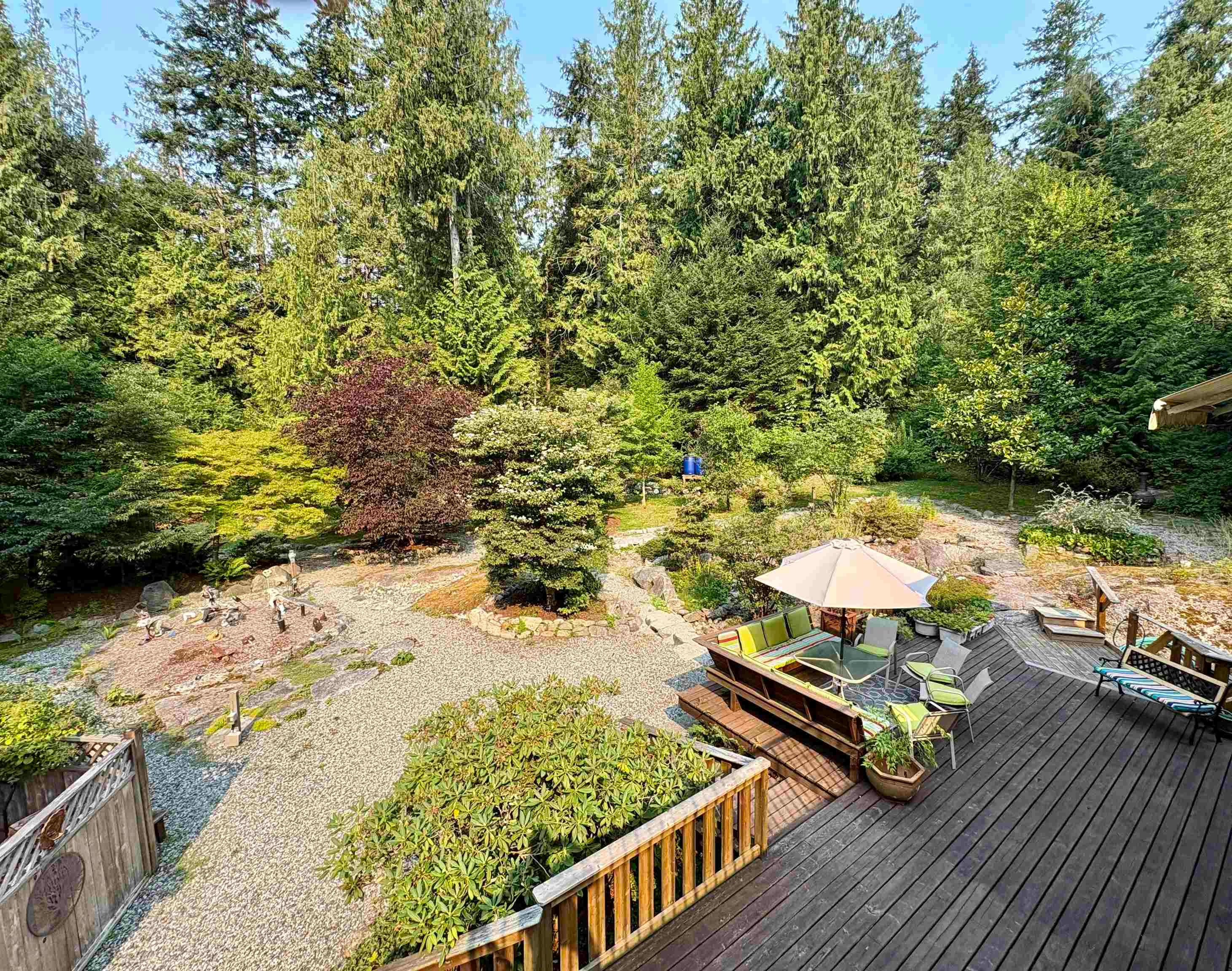 1549 Park Avenue, Roberts Creek, BC, V0N 2W2 - 30