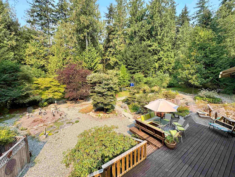 1549 Park Avenue, Roberts Creek, BC, V0N 2W2 - 30