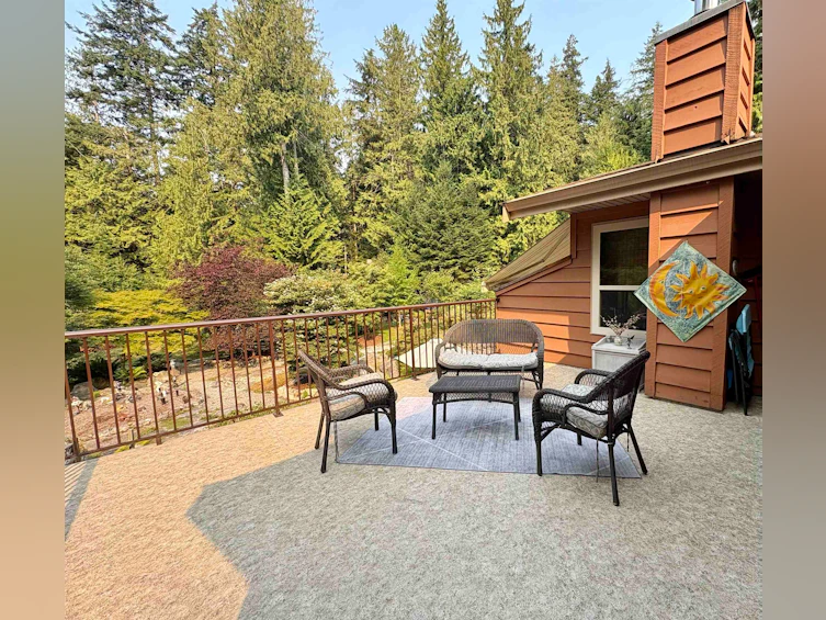 1549 Park Avenue, Roberts Creek, BC, V0N 2W2 - 28