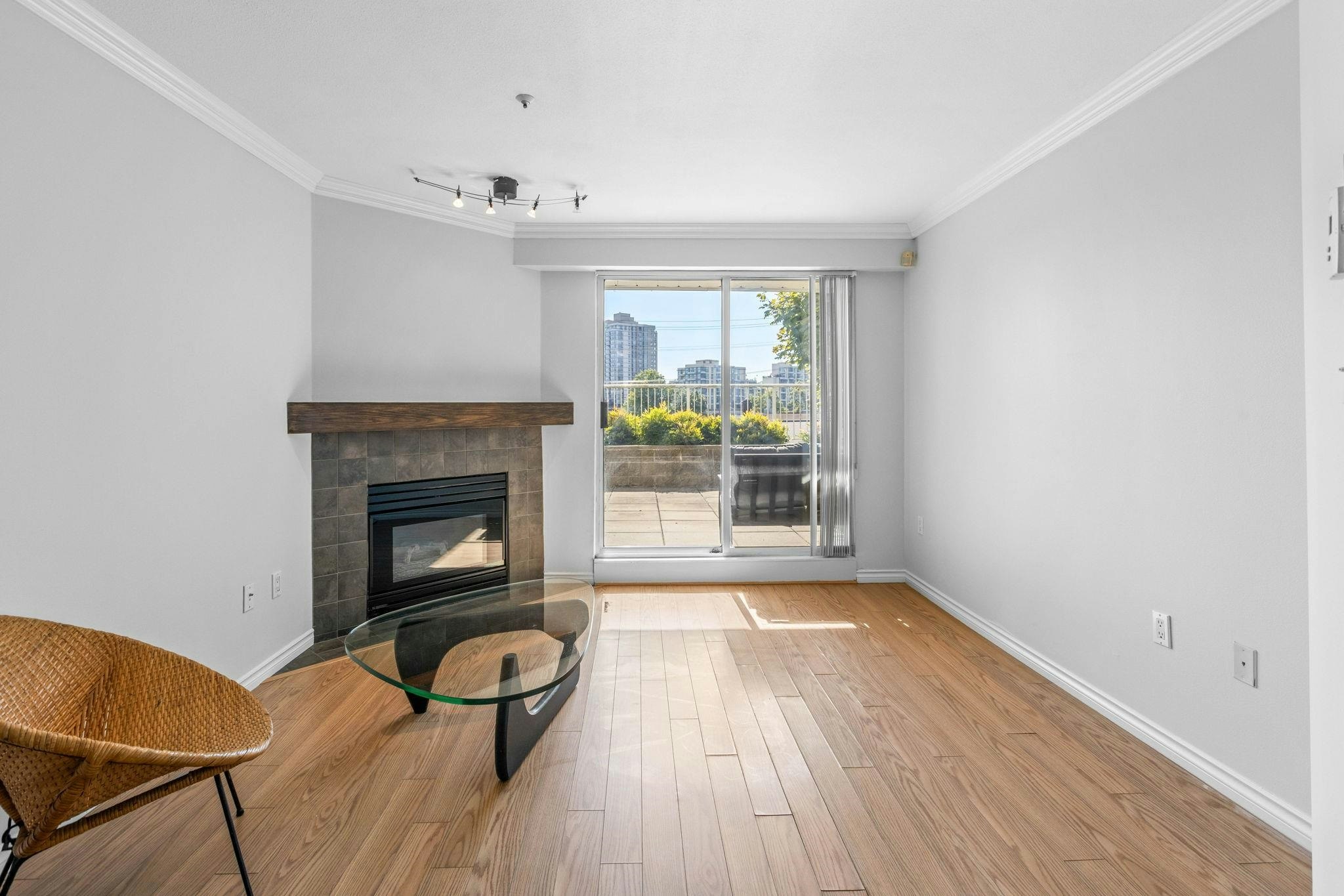 103-1035 Auckland Street, New Westminster, BC, V3M 1K9 - 8
