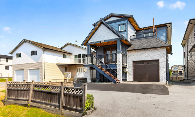 351 Pembina Street