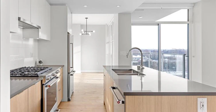 210X-3430 E Kent South Avenue, Vancouver, BC, V5S 0G7 - 3