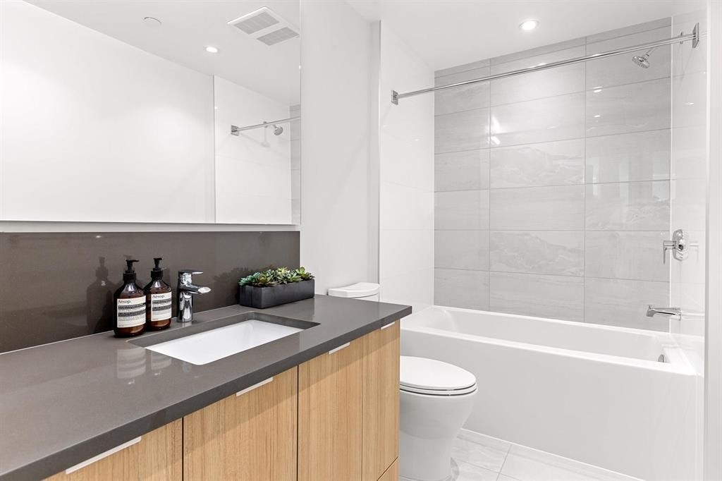 210X-3430 E Kent South Avenue, Vancouver, BC, V5S 0G7 - 16