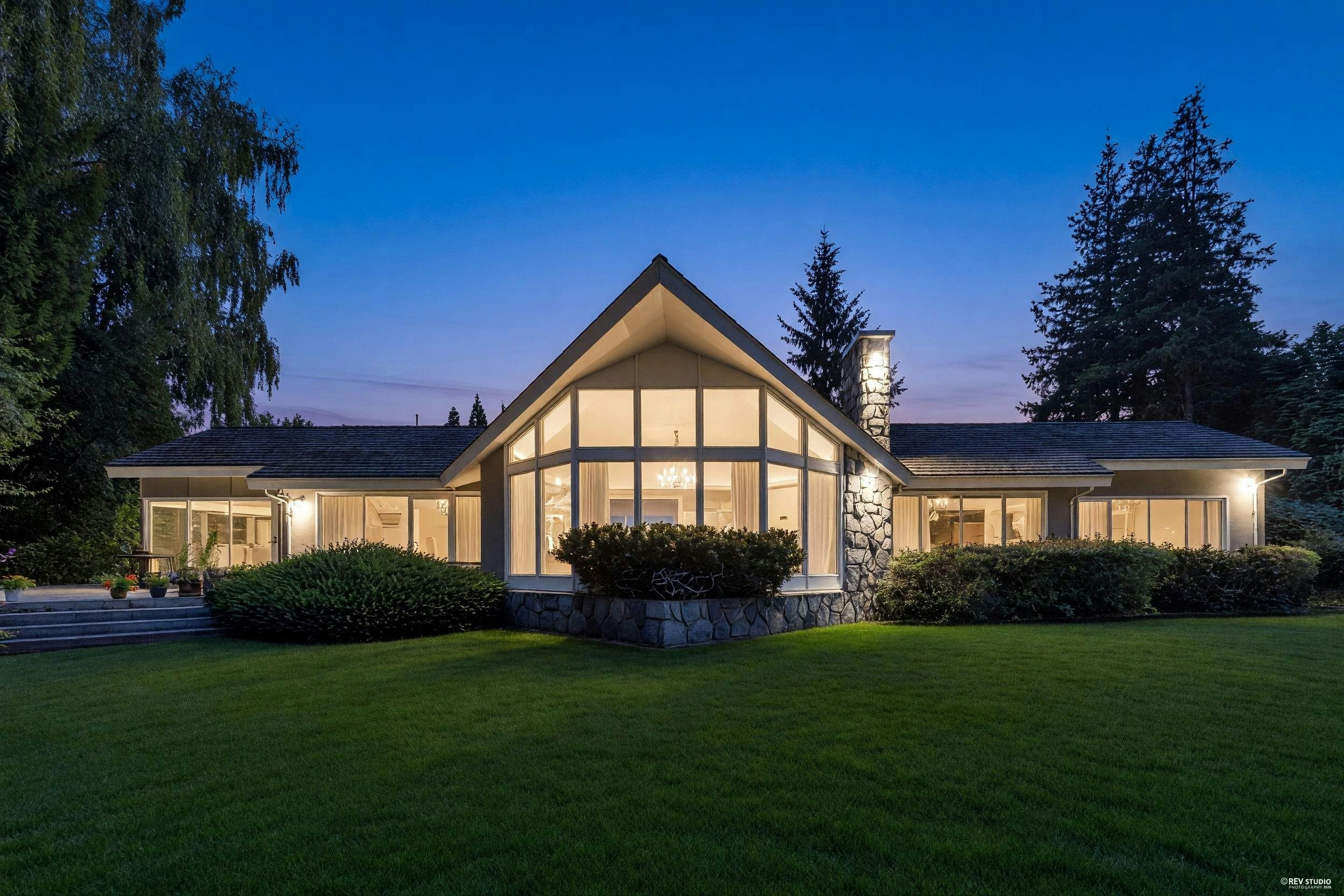 5985 Newton Wynd, Vancouver, BC, V6T 1H8