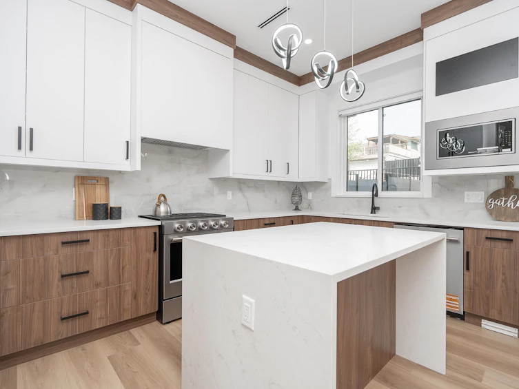 102-1149 Dansey Avenue, Coquitlam, BC, V3K 3H5 - 8