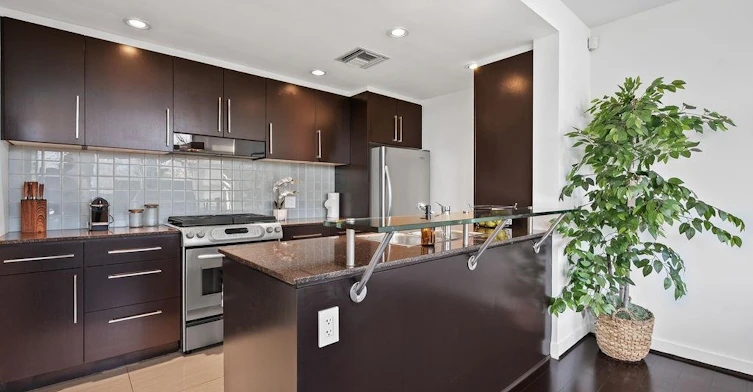 TH105-638 Beach Crescent, Vancouver, BC, V6Z 3H6 - 16