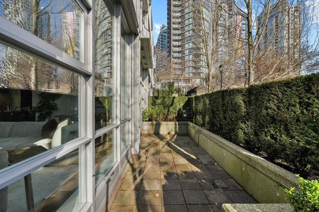 TH105-638 Beach Crescent, Vancouver, BC, V6Z 3H6 - 36