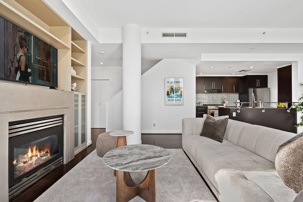 TH105-638 Beach Crescent, Vancouver, BC, V6Z 3H6 - 5