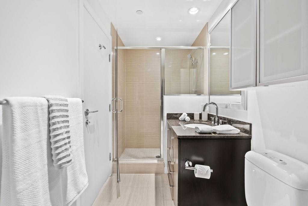 TH105-638 Beach Crescent, Vancouver, BC, V6Z 3H6 - 25