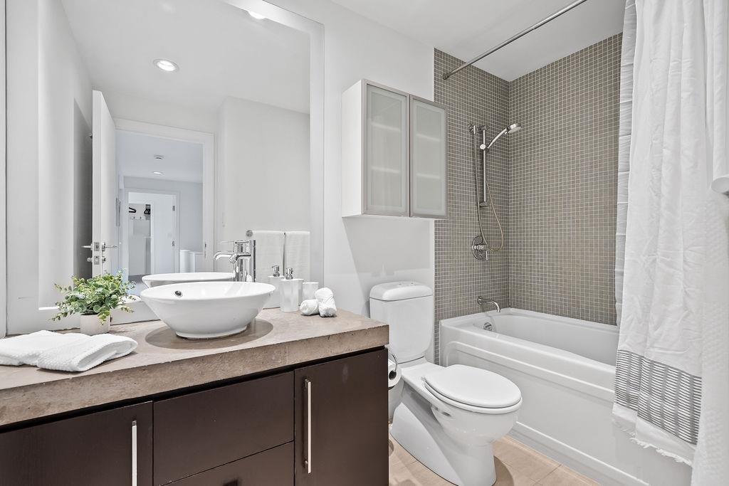 TH105-638 Beach Crescent, Vancouver, BC, V6Z 3H6 - 30