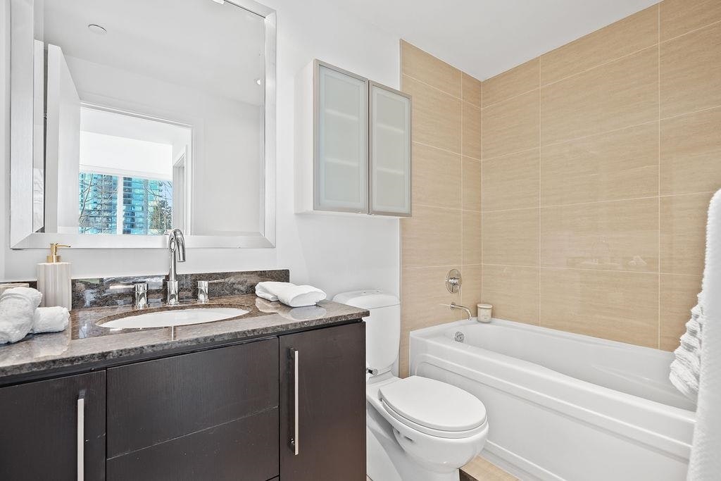 TH105-638 Beach Crescent, Vancouver, BC, V6Z 3H6 - 26