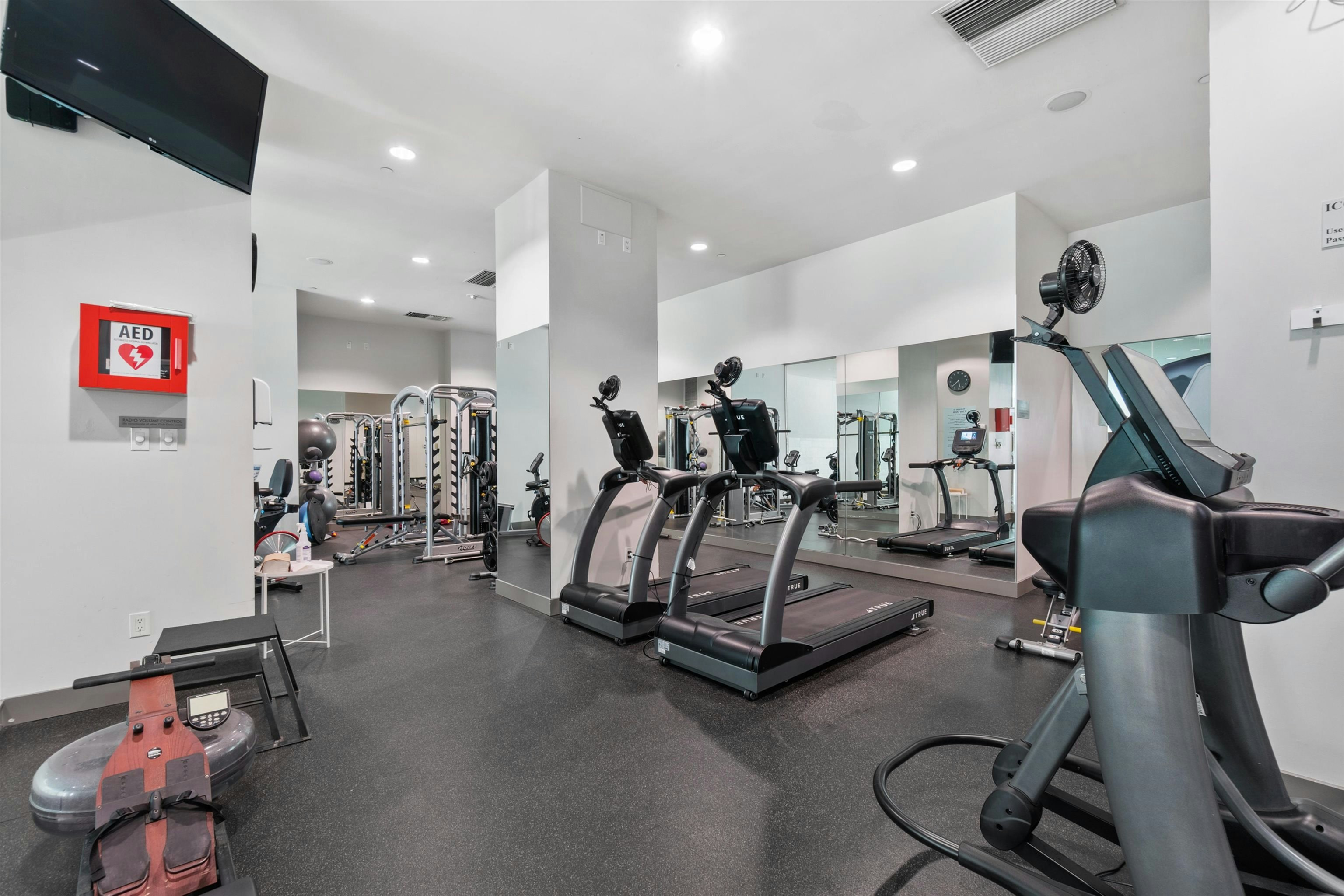 TH105-638 Beach Crescent, Vancouver, BC, V6Z 3H6 - 40
