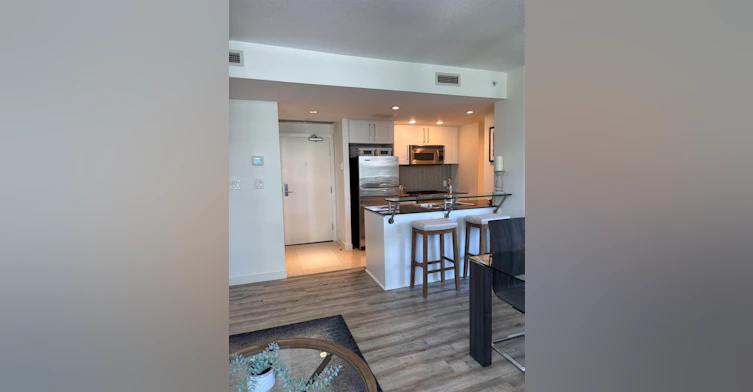 906-633 Kinghorne Mews, Vancouver, BC, V6Z 3A9 - 3