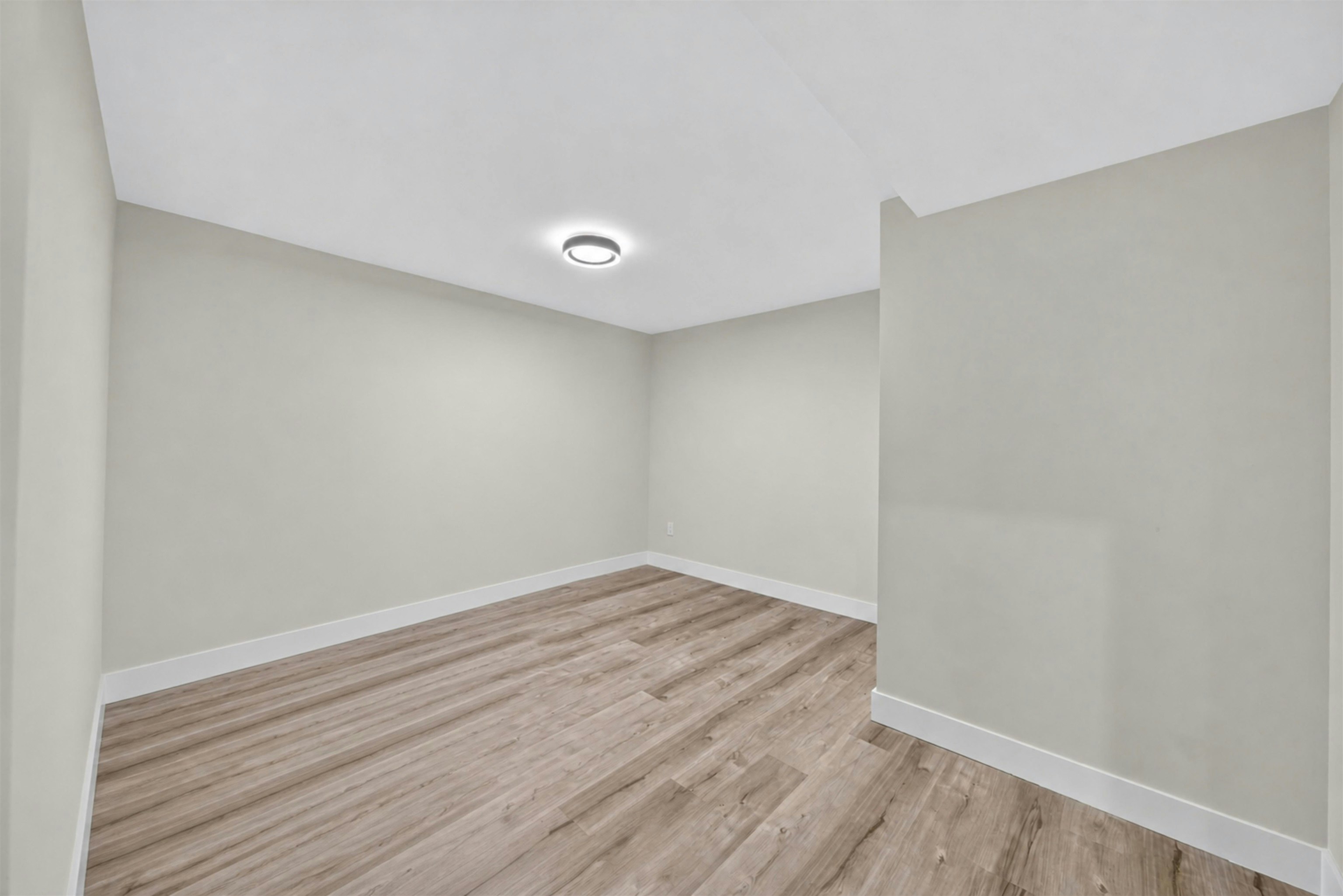 19742 33 Avenue, Langley, BC, V3A 0N9 - 32