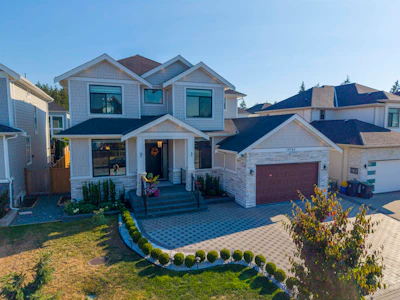 19742 33 Avenue - 2