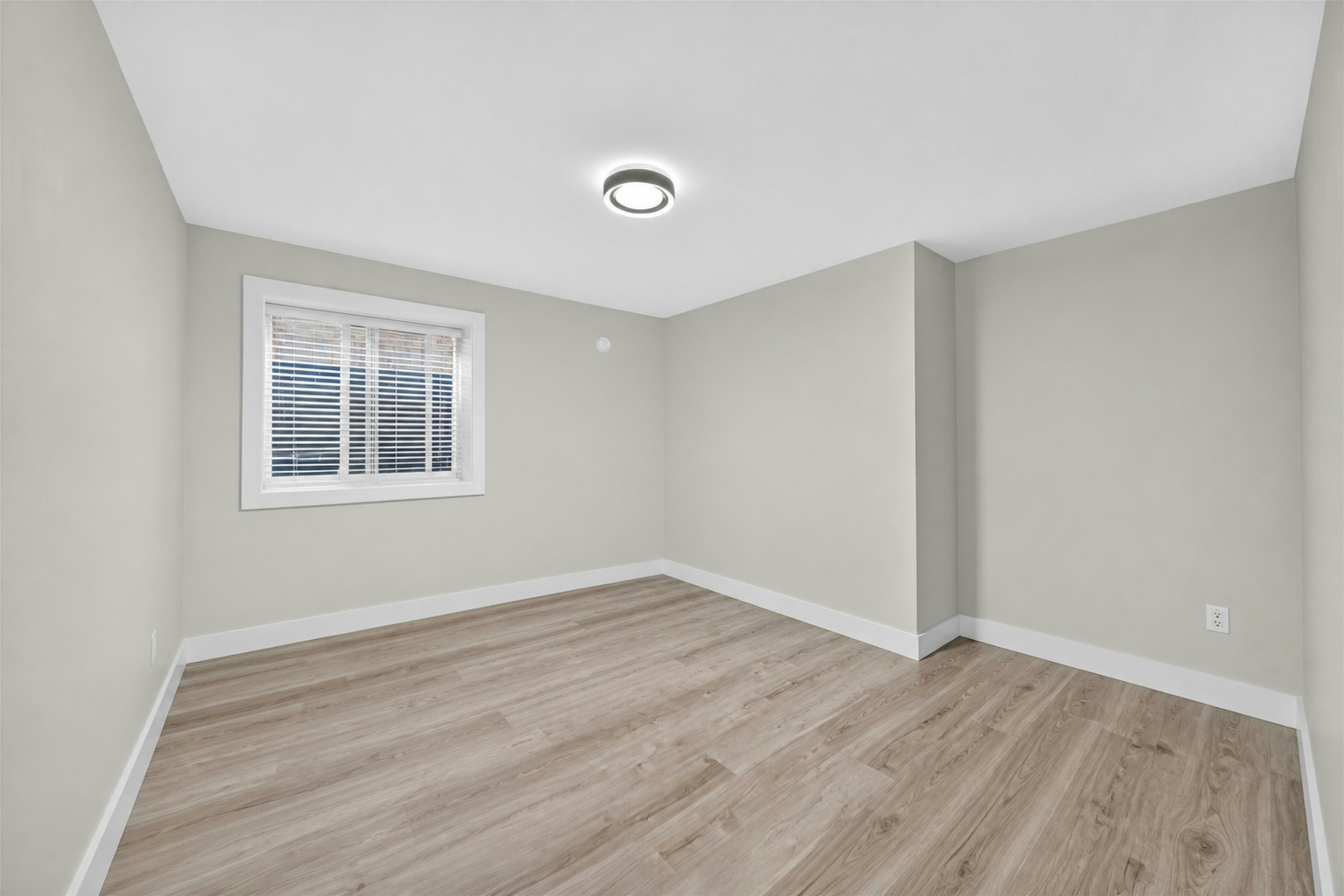 19742 33 Avenue, Langley, BC, V3A 0N9 - 37