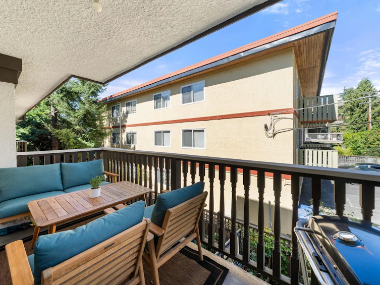 202-1610 Chesterfield Avenue, North Vancouver, BC, V7M 2N7 - 26