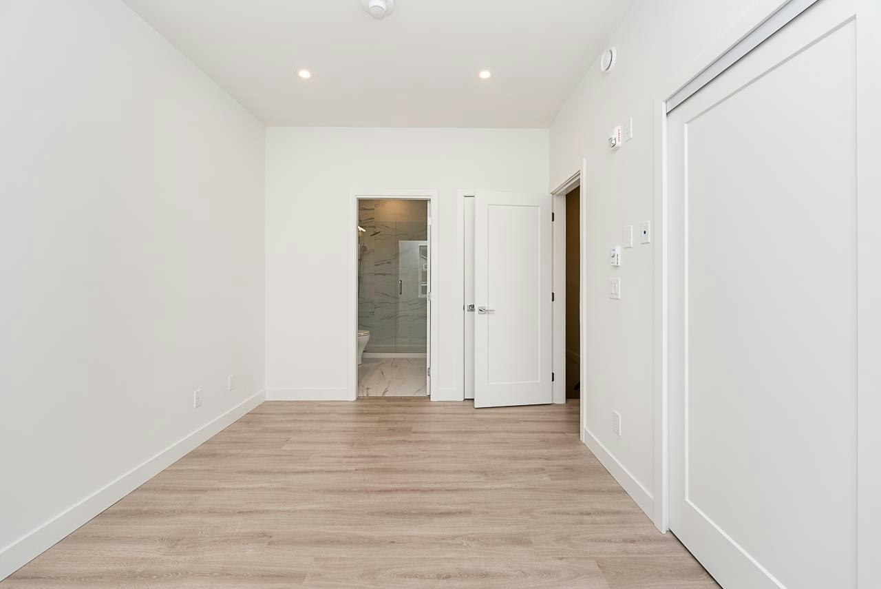 207-7161 17th Avenue, Burnaby, BC, V3N 0K1 - 28