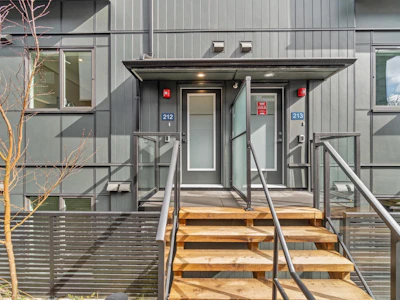 210-7161 17th Avenue - 4