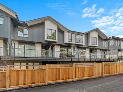 210-7161 17th Avenue - 3
