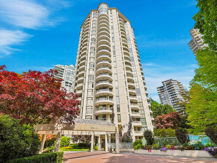 2201-6188 Patterson Avenue, Burnaby, BC, V5H 2N1