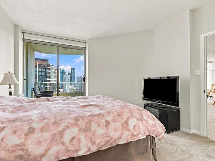 2201-6188 Patterson Avenue, Burnaby, BC, V5H 2N1 - 17