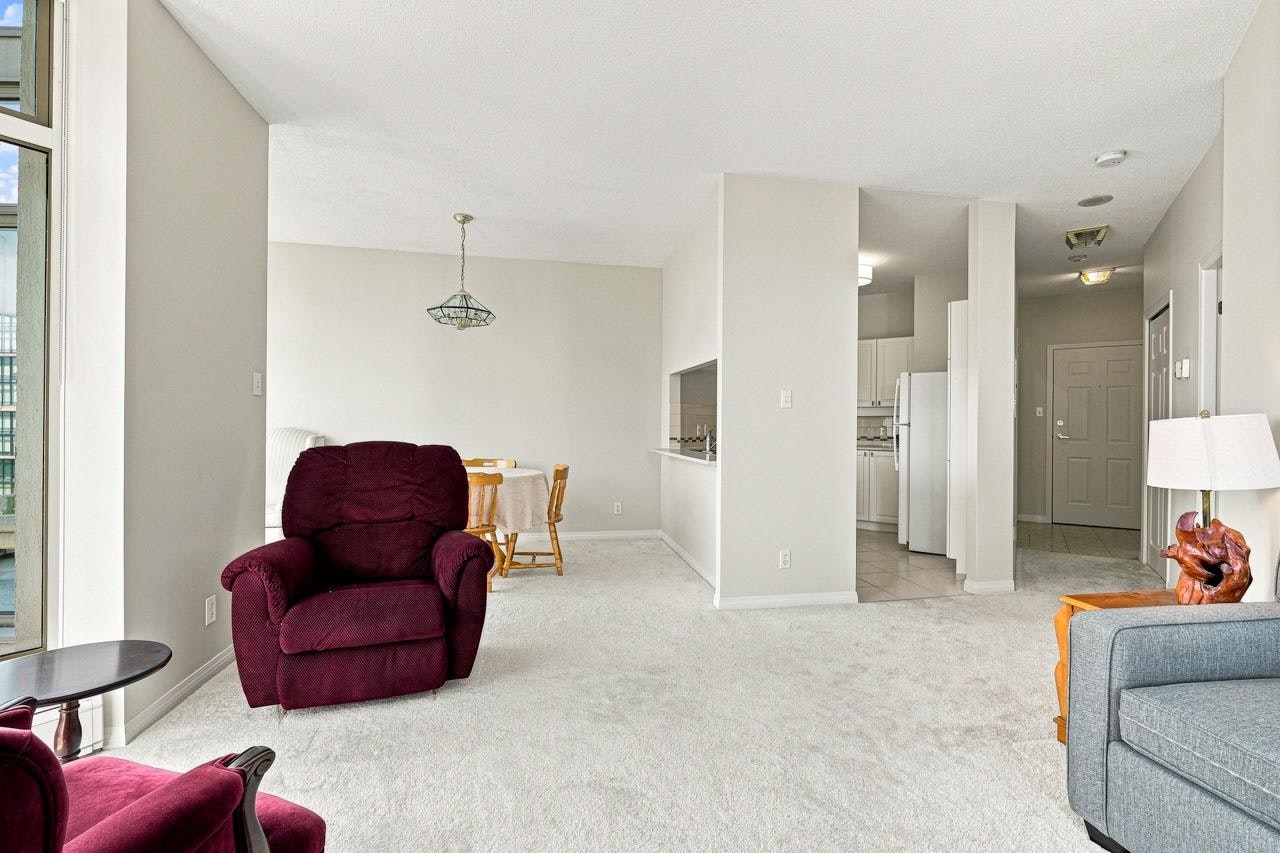 2201-6188 Patterson Avenue, Burnaby, BC, V5H 2N1 - 7