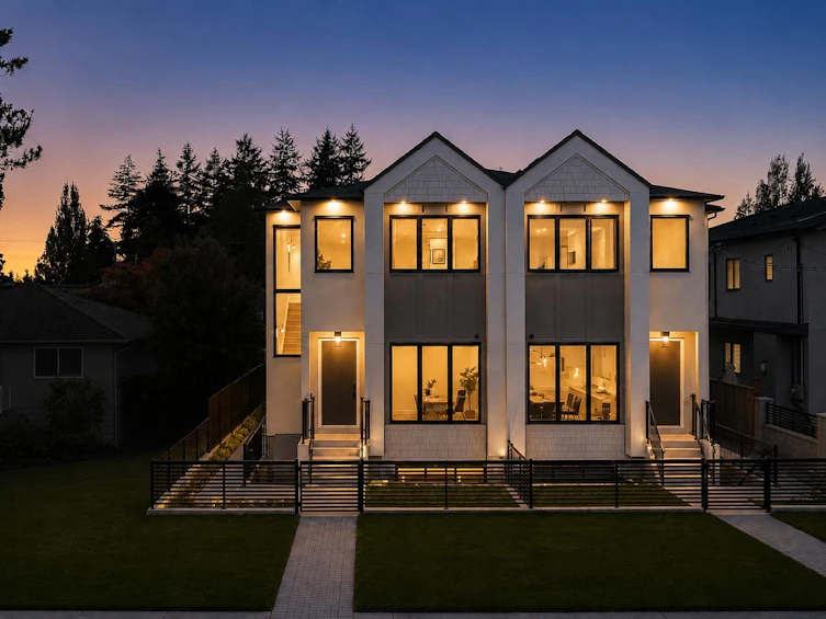 2-1735 Blaine Avenue, Burnaby, BC, V5A 2L9 - 2