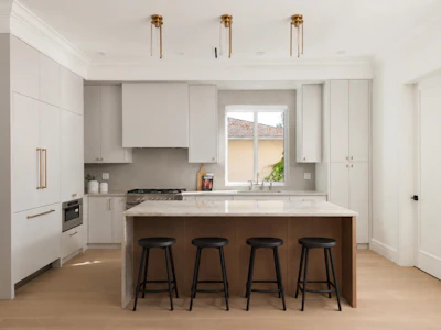 2-1735 Blaine Avenue - 3