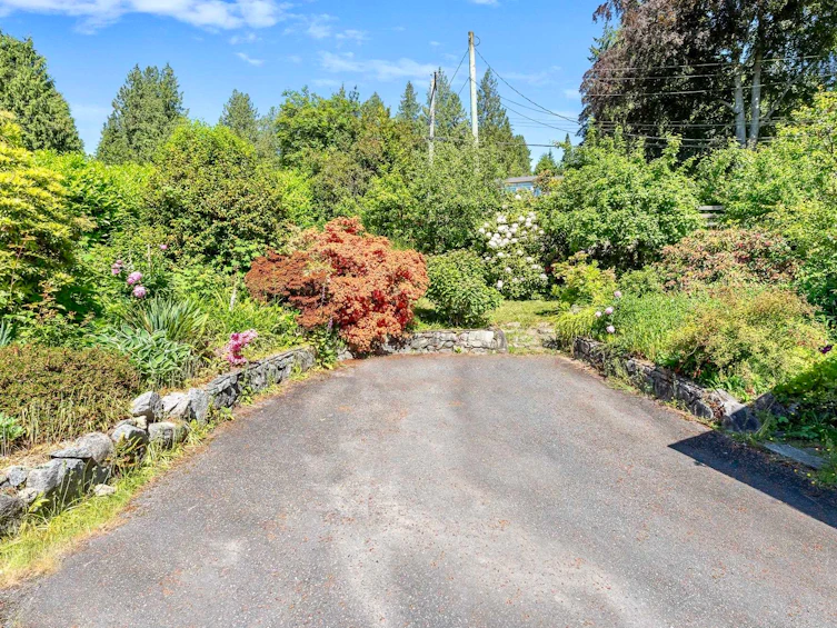4704 Dogwood Lane, West Vancouver, BC, V7W 1J1 - 15