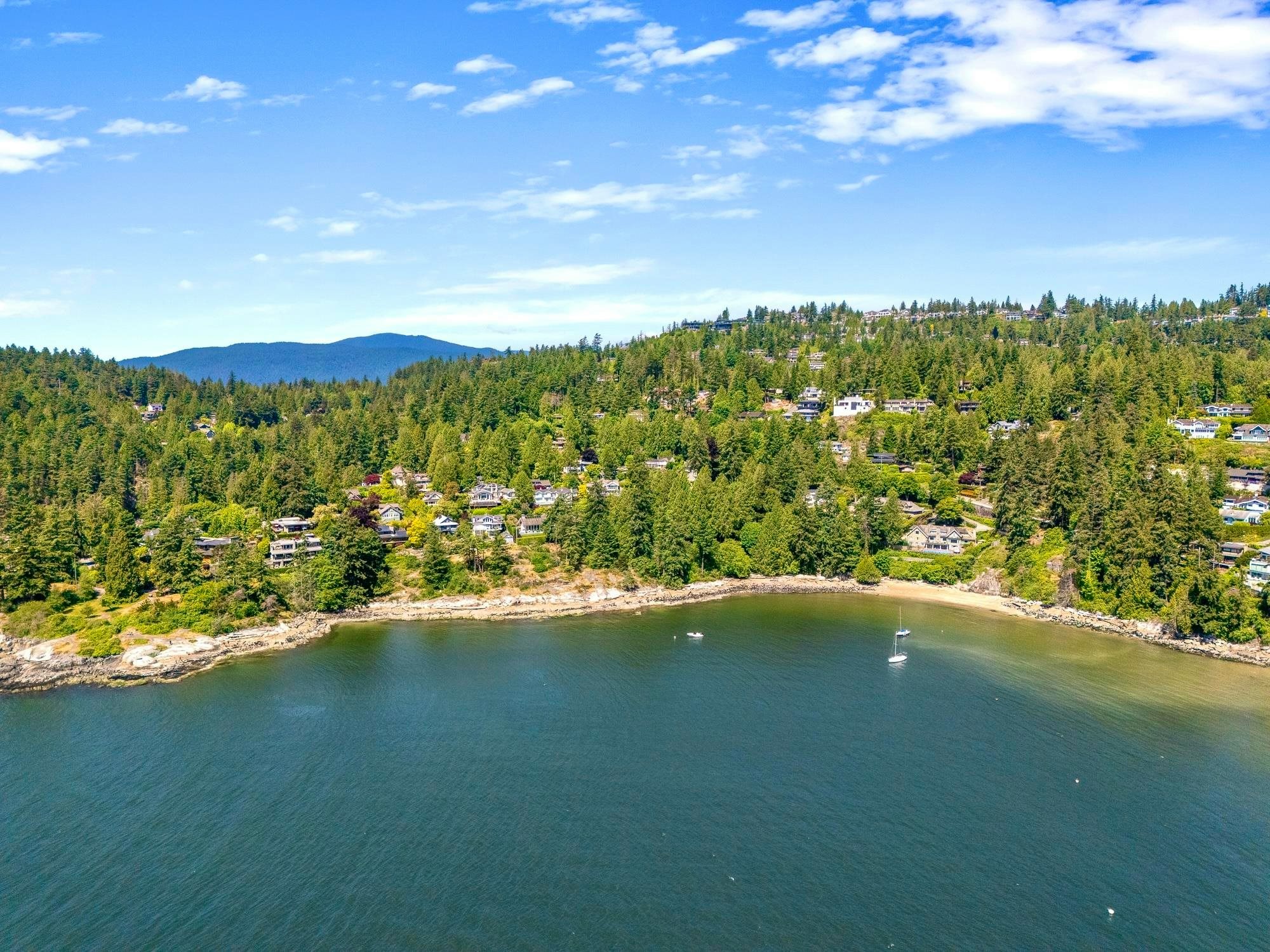 4704 Dogwood Lane, West Vancouver, BC, V7W 1J1 - 21