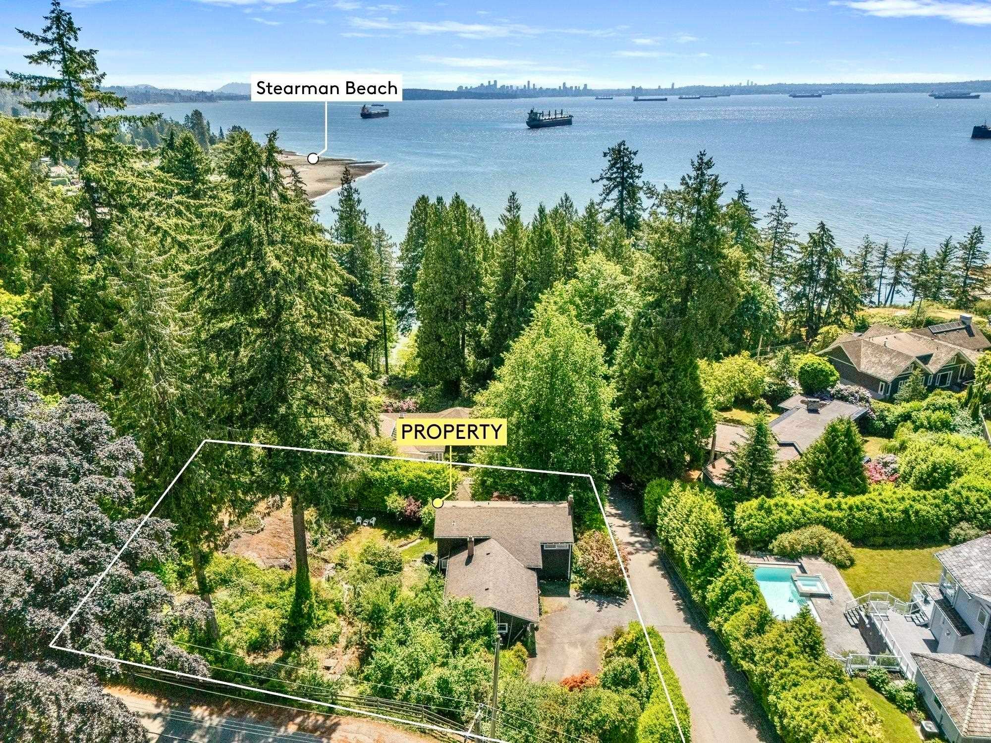 4704 Dogwood Lane, West Vancouver, BC, V7W 1J1