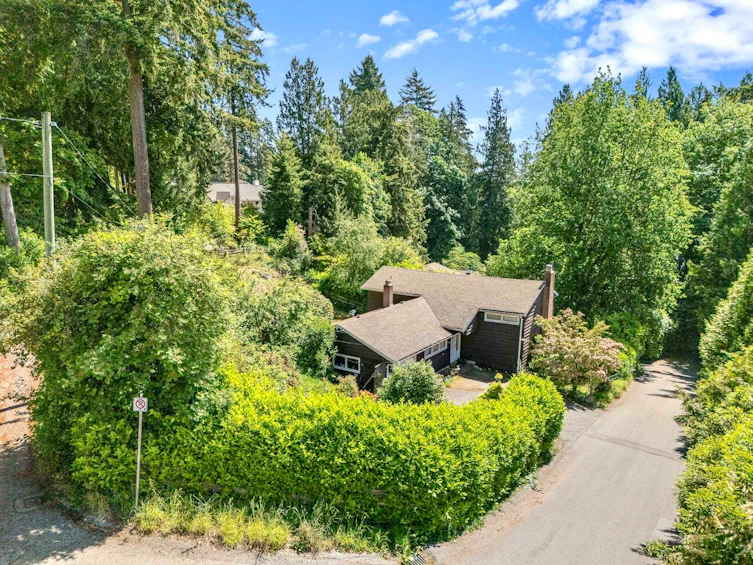 4704 Dogwood Lane, West Vancouver, BC, V7W 1J1 - 5