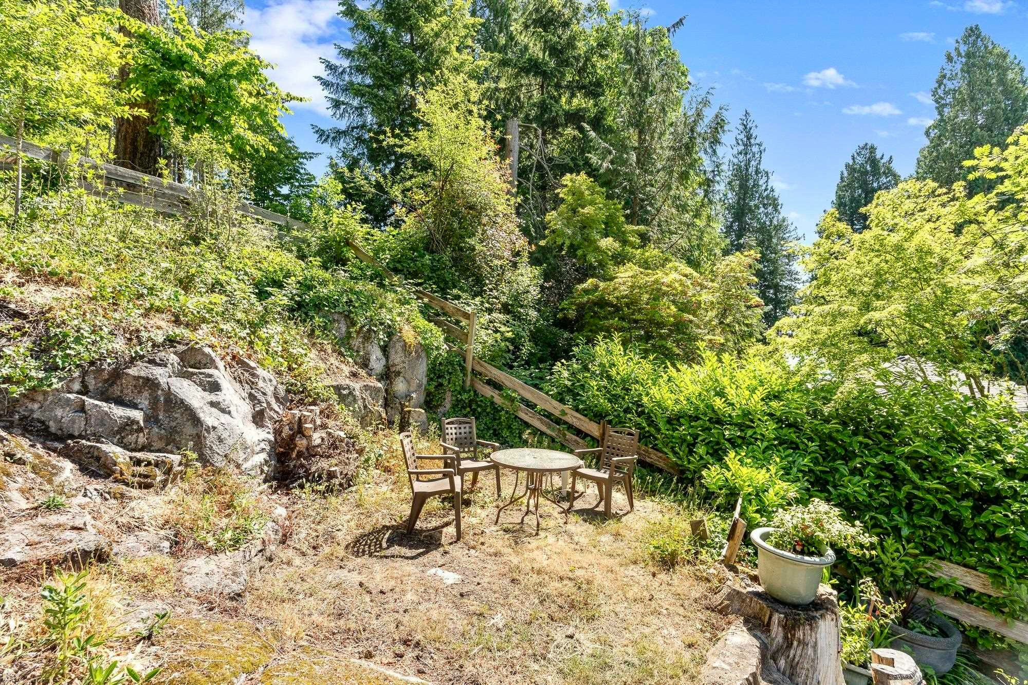 4704 Dogwood Lane, West Vancouver, BC, V7W 1J1 - 16