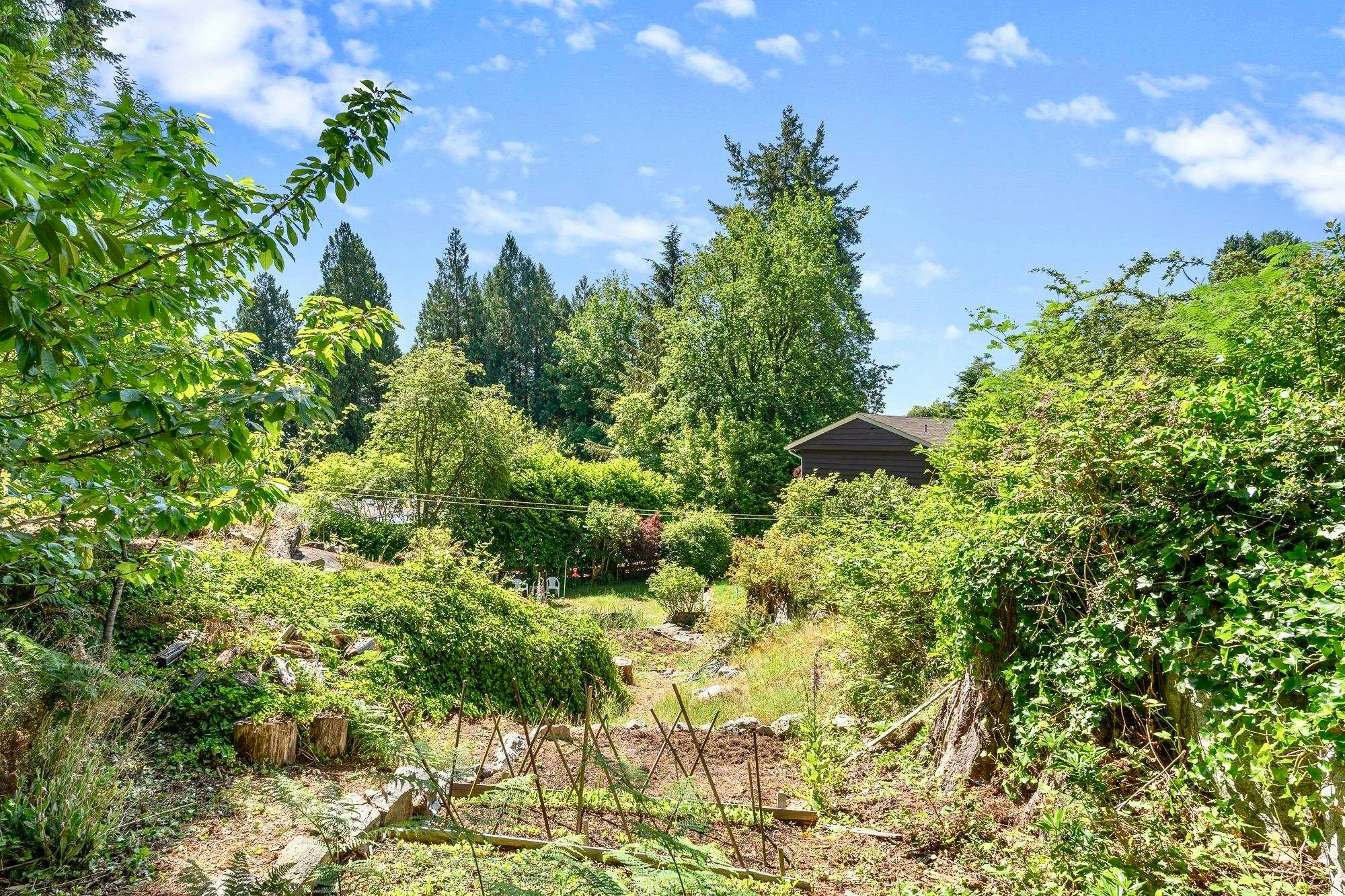 4704 Dogwood Lane, West Vancouver, BC, V7W 1J1 - 13