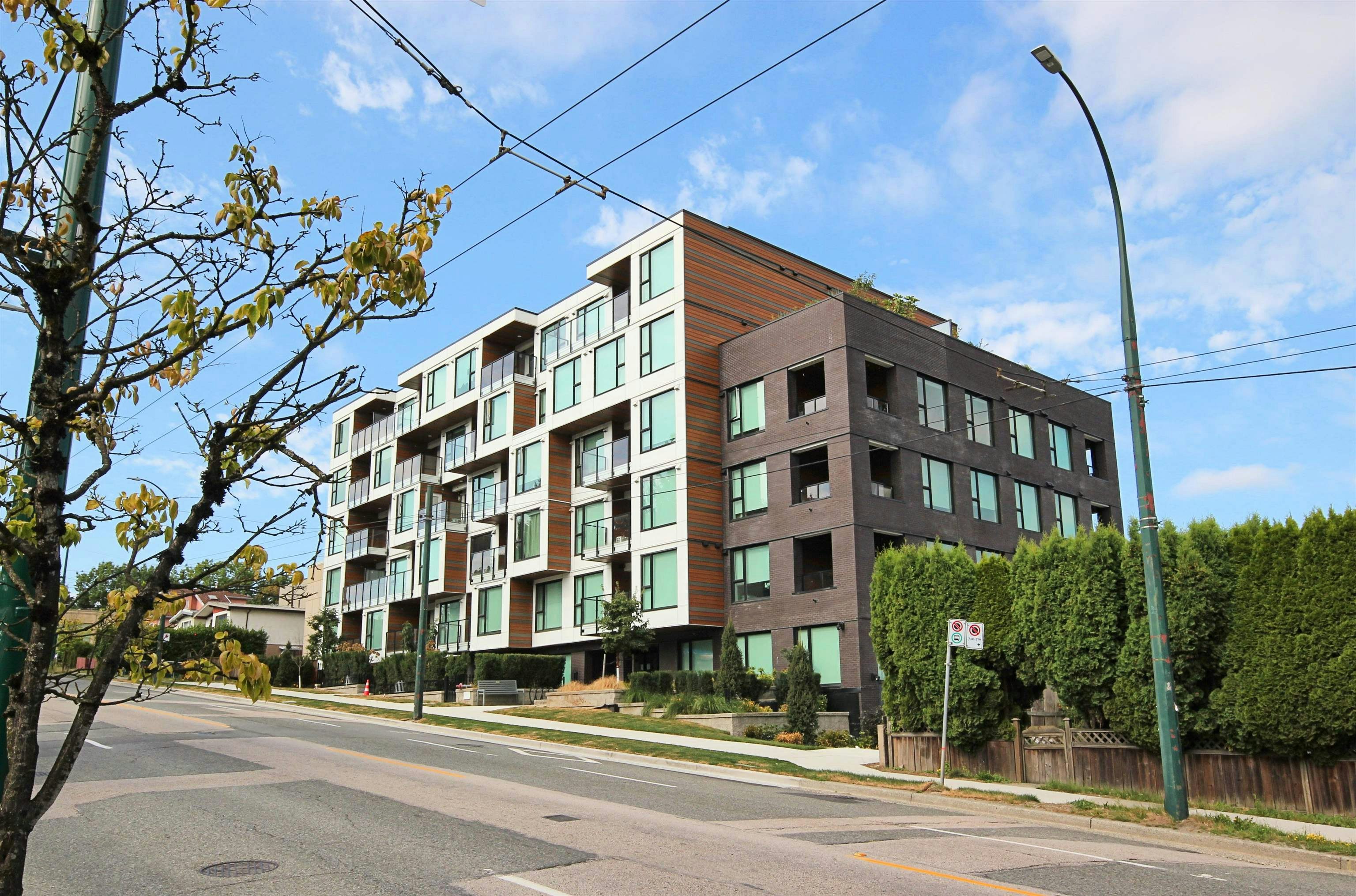 105-5399 Joyce Street, Vancouver, BC, V5R 4H3