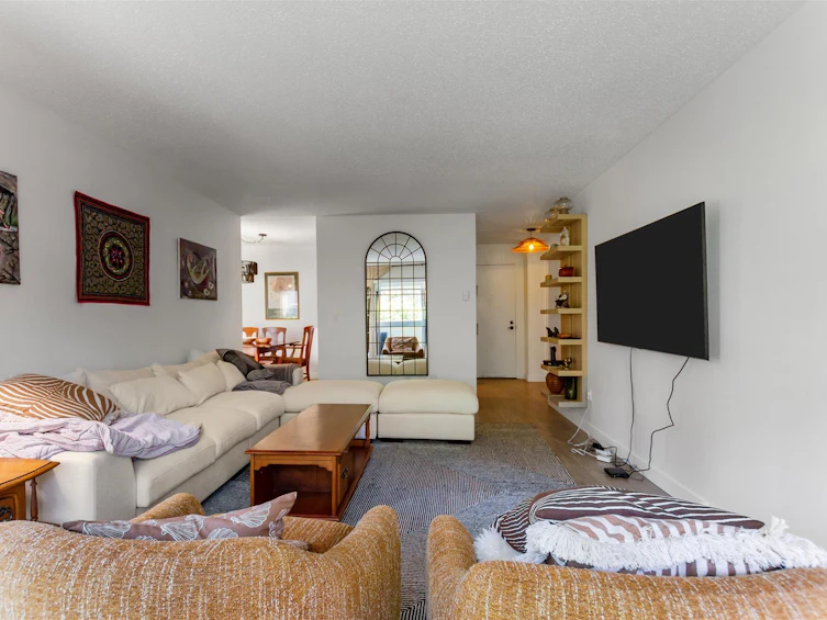 204-2240 Wall Street, Vancouver, BC, V5L 1B6 - 4