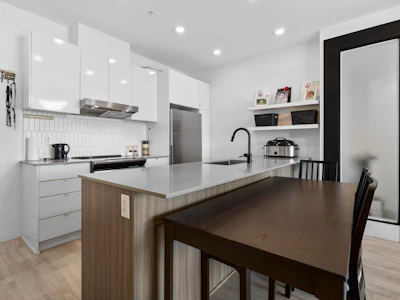 610-32828 Landeau Place - 4